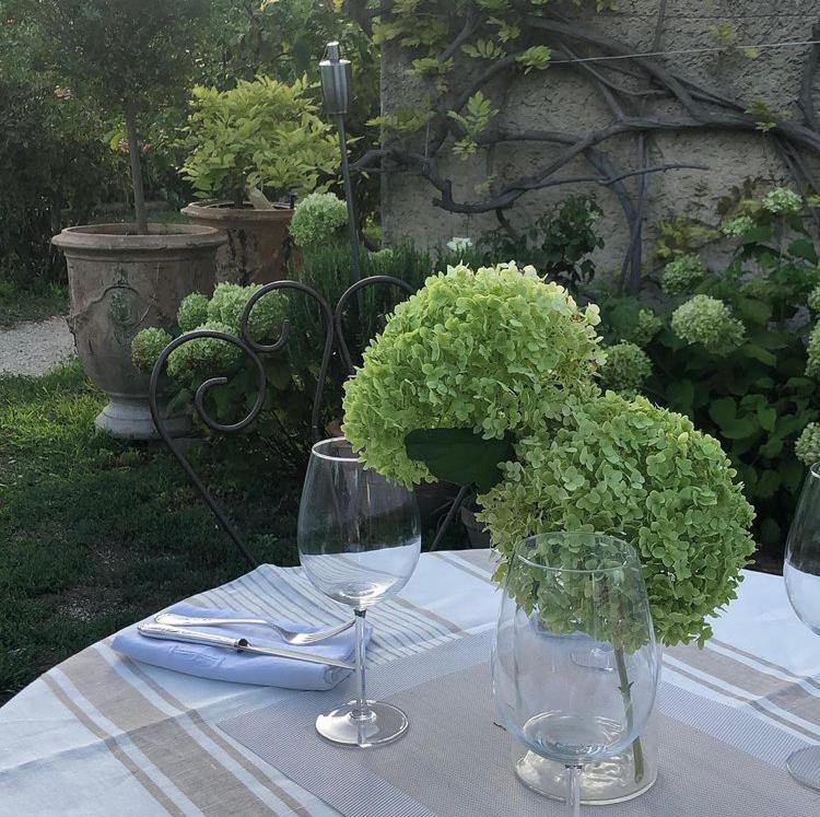 Lulu En Provence L'Isle-sur-la-Sorgue Exterior photo